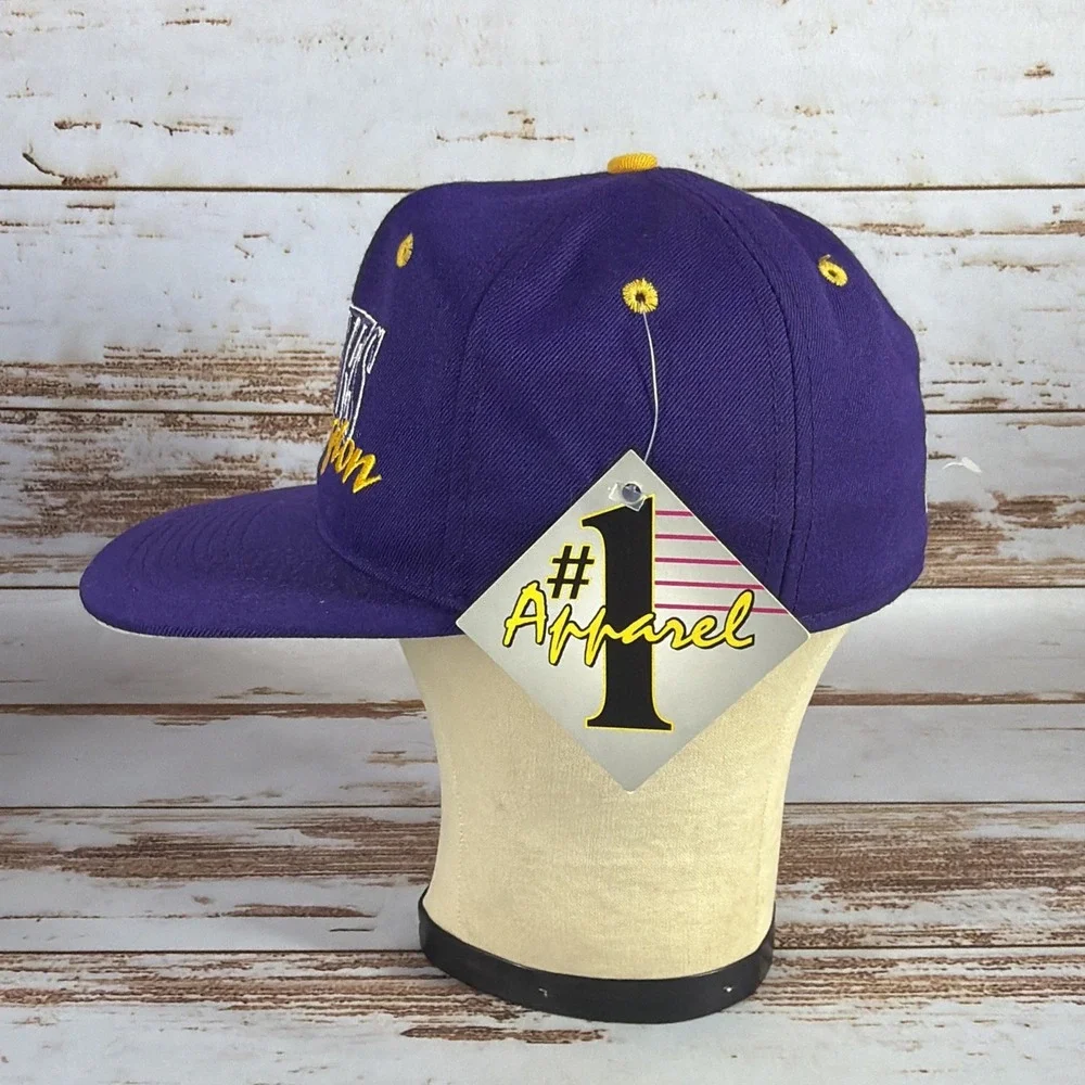 Vintage Washington Huskies Hat Sports Size 7 1/8